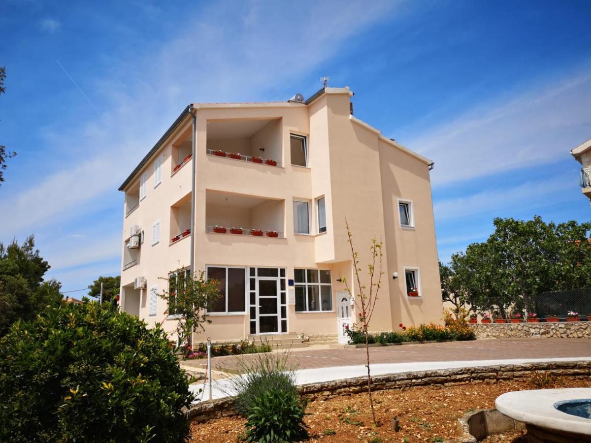 Apartments Villa Korina Brodarica  Exterior foto